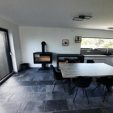 Bungalov Na Brehu Labe S Vlastnim Molem Pardubice Exterior foto