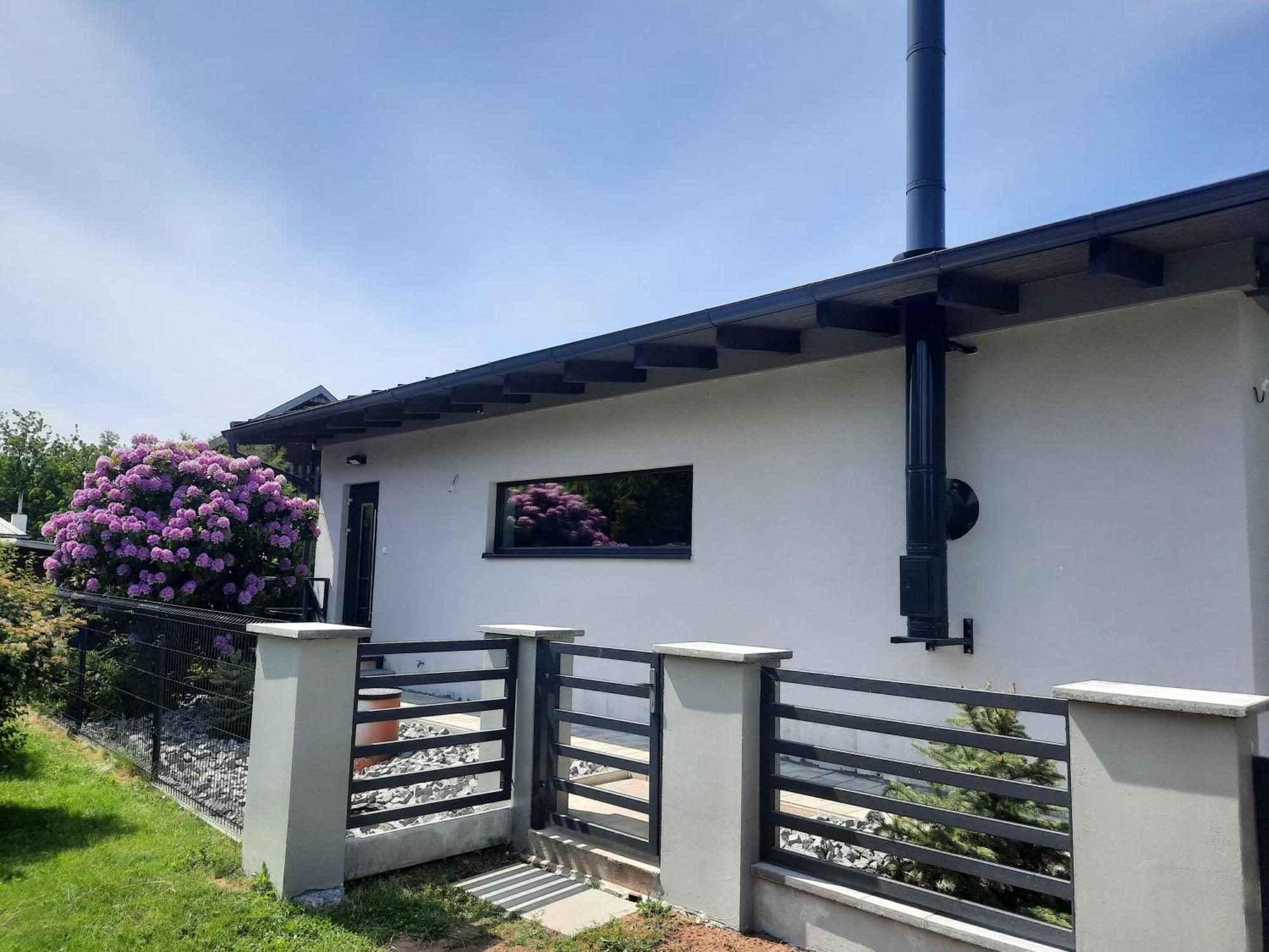 Bungalov Na Brehu Labe S Vlastnim Molem Pardubice Exterior foto